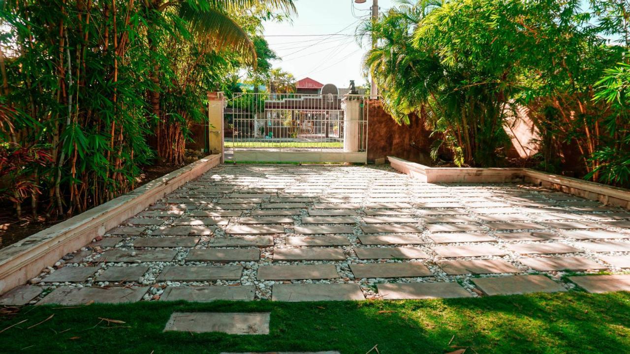 Villa Los Aguiluchos تْشيتومال المظهر الخارجي الصورة